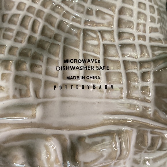 Pottery Barn Enchantment Under the Sea Pearlescent Glazed Conch Shell Bowl 🐚 - Picture 12 of 17